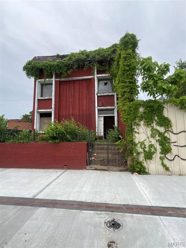 1441 Cass AVE, St Louis, MO 63106