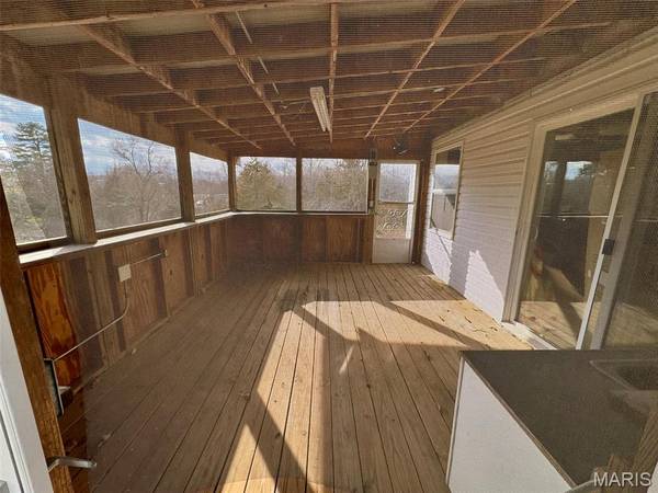12811 Highway 64, Lebanon, MO 65536