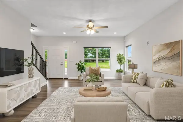 1232 Winding Oaks LN, Mascoutah, IL 62258