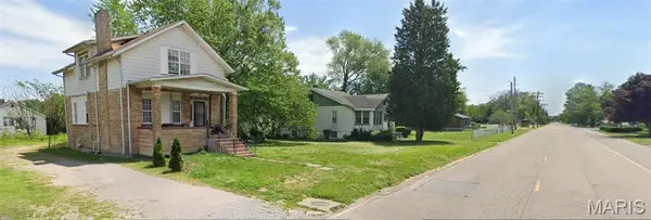 3325 Bond Ave, East St Louis, IL 62207