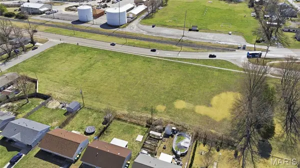 530 W State ST, O'fallon, IL 62269