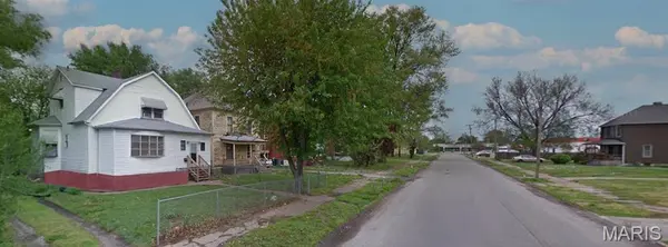 559 N 24th ST, East St Louis, IL 62205