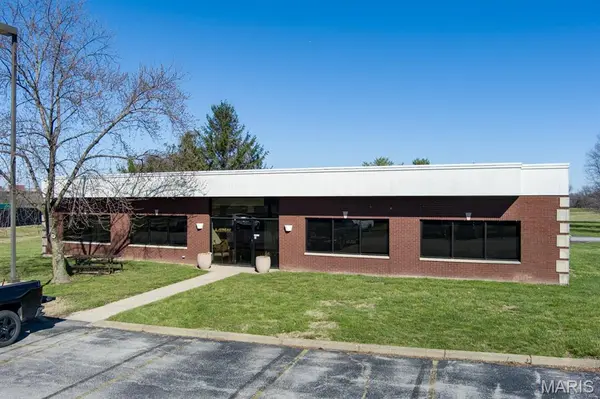 100 N Research DR, Edwardsville, IL 62025