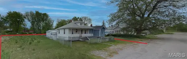449 S 40th ST, East St Louis, IL 62207