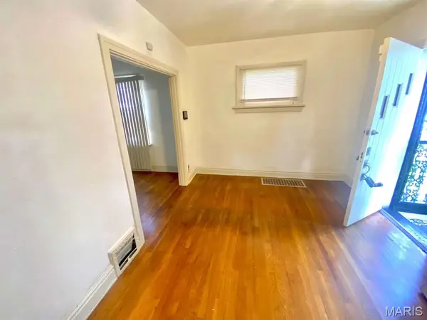 5994 Theodore AVE, St Louis, MO 63136