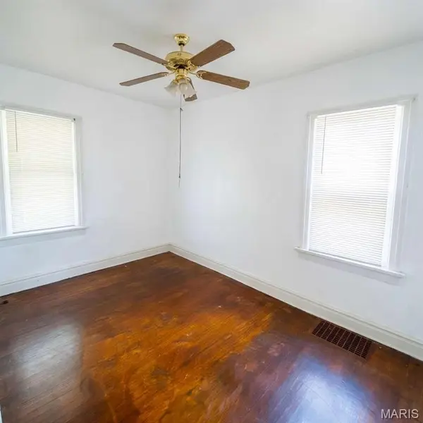 5994 Theodore AVE, St Louis, MO 63136