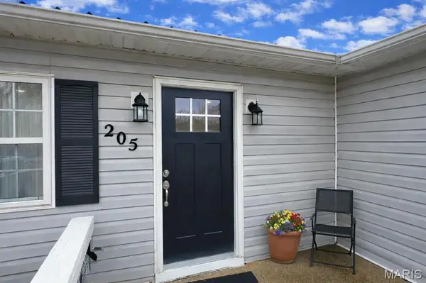 205 N Waller ST, Crocker, MO 65452