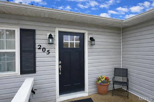205 N Waller ST, Crocker, MO 65452
