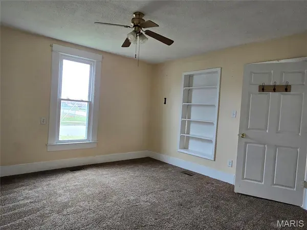 303 Greer AVE, Sikeston, MO 63801