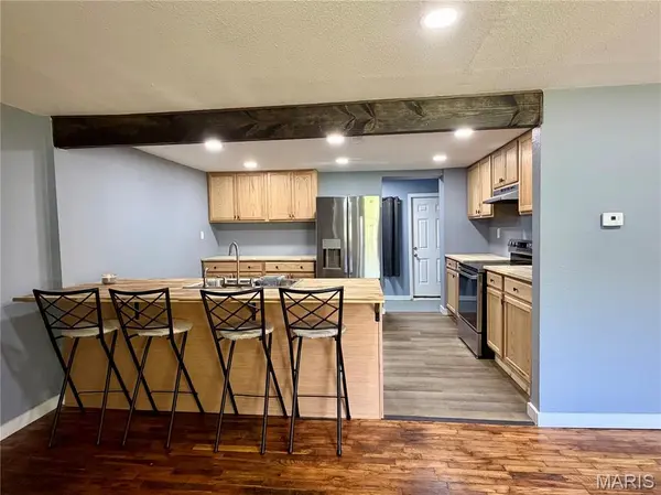 208 E High ST, Steelville, MO 65565