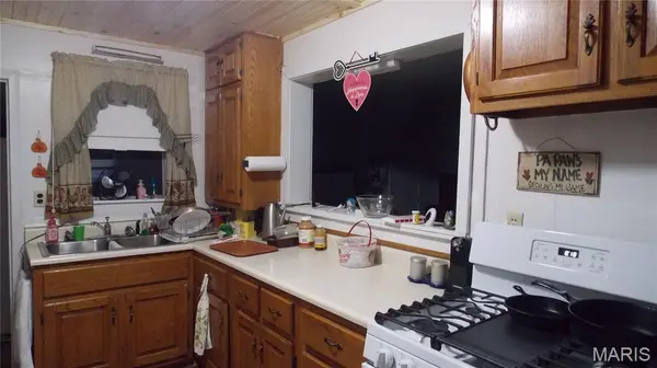 407 First ST, Doniphan, MO 63935