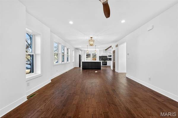 814 Clark AVE, Webster Groves, MO 63119