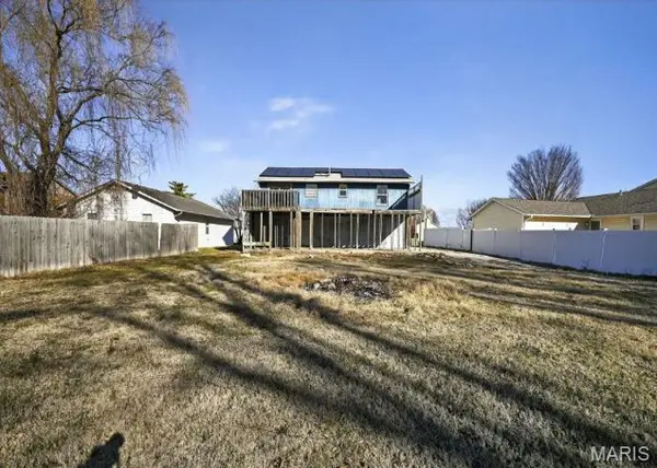 5168 Stephanie DR, Granite City, IL 62040
