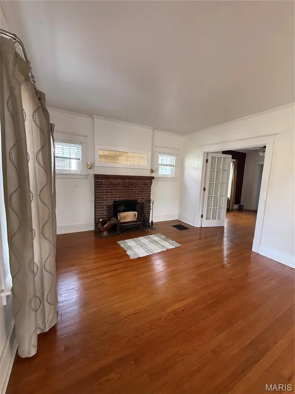 113 N 8th ST, Louisiana, MO 63353