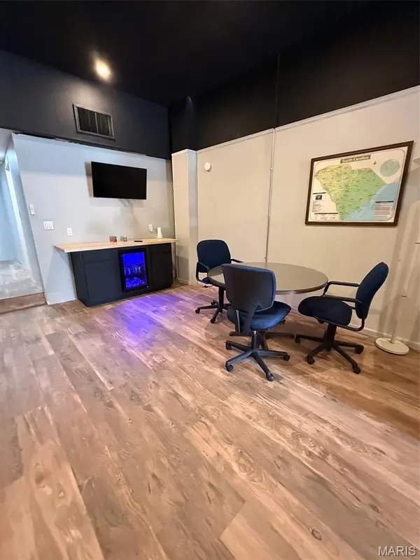 210 Broadway, Hannibal, MO 63401