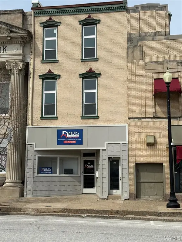 210 Broadway, Hannibal, MO 63401