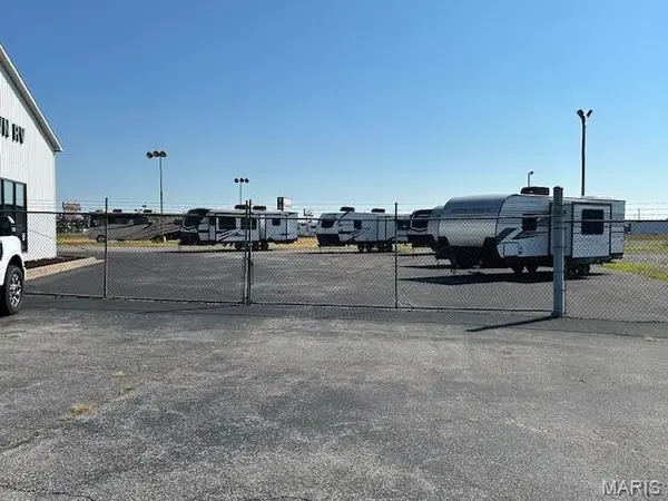 229 Airport RD, Scott City, MO 63780