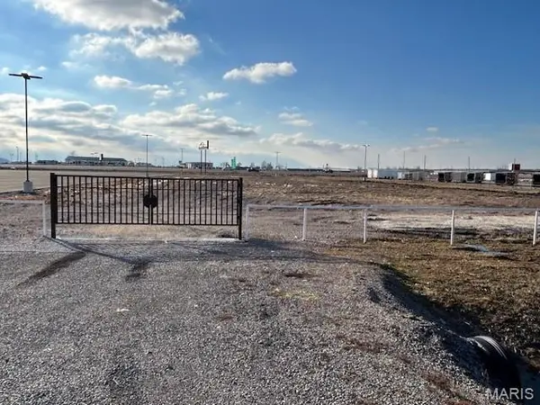 3141 E Outer RD, Scott City, MO 63780
