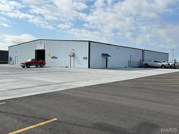 3141 E Outer RD, Scott City, MO 63780
