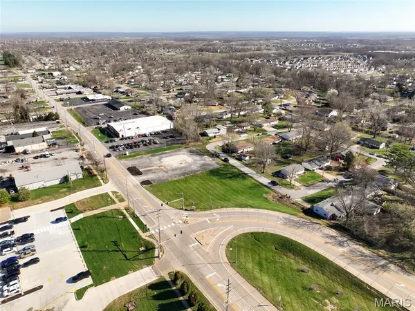 512 Sonderen ST, O'fallon, MO 63366