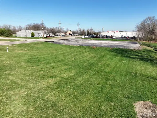 512 Sonderen ST, O'fallon, MO 63366