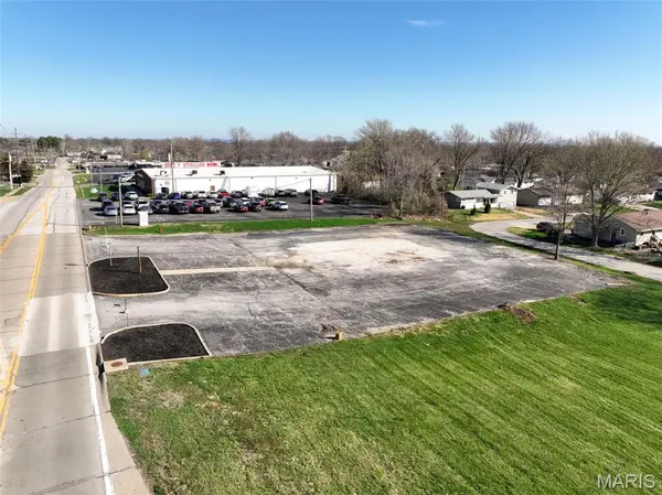 512 Sonderen ST, O'fallon, MO 63366