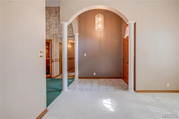 104 Willard AVE, Charleston, MO 63834
