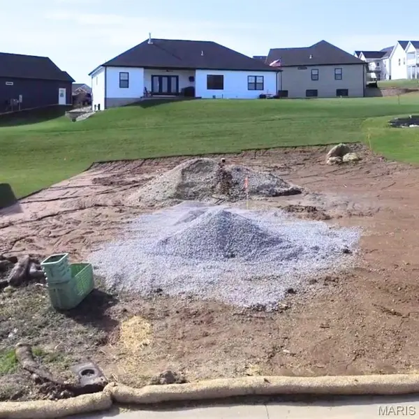 2781 Earth Crest DR, Washington, MO 63090