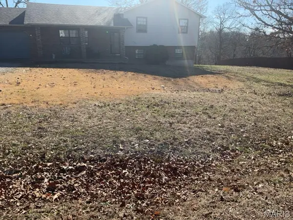 14040 Howard LN, Dixon, MO 65459
