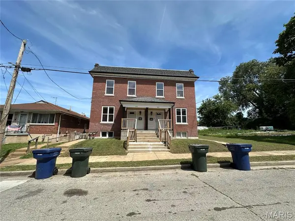 463 Walsh ST, St Louis, MO 63111