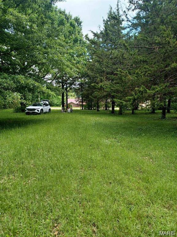 1987 Lakeshore DR, Cuba, MO 65453