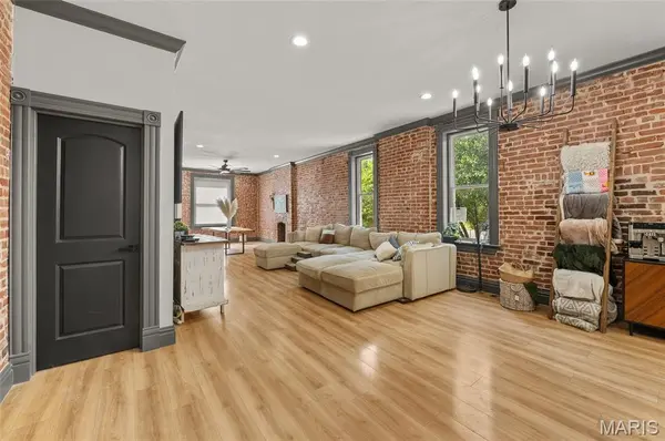 3445 Michigan AVE, St Louis, MO 63118