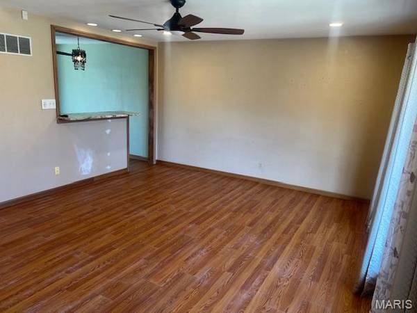 101 Ladue RD, Belleville, IL 62223