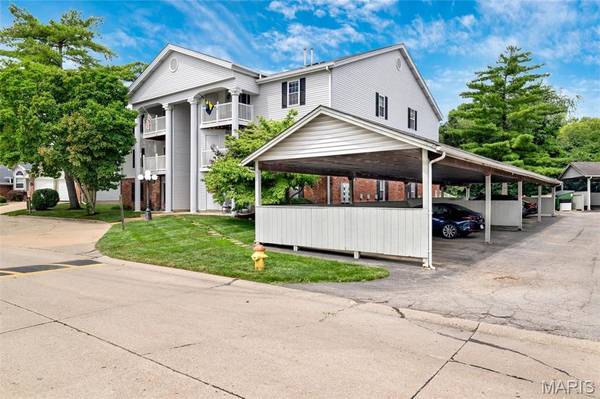 4539 Little Rock RD #G, St Louis, MO 63128