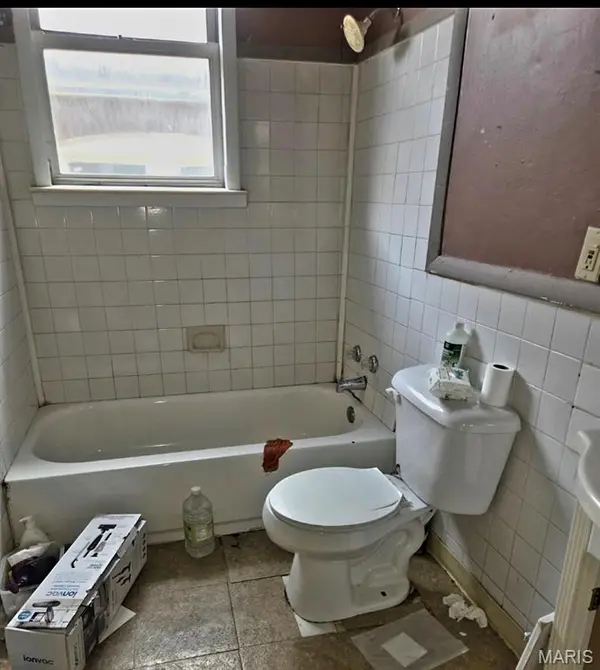 4778 Highland AVE, St Louis, MO 63113