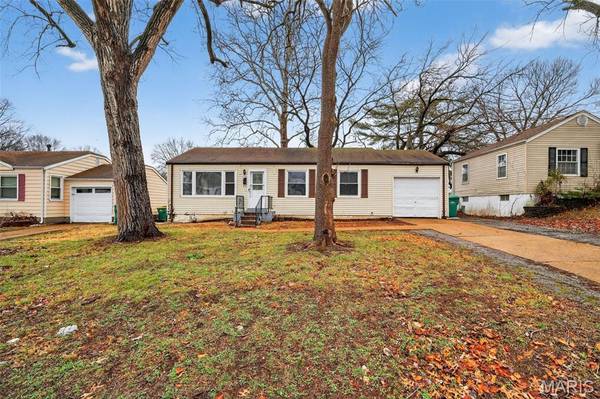 1128 Grenshaw DR, St Louis, MO 63137