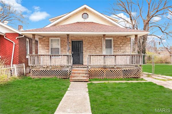 532 N 27th ST, East St Louis, IL 62205
