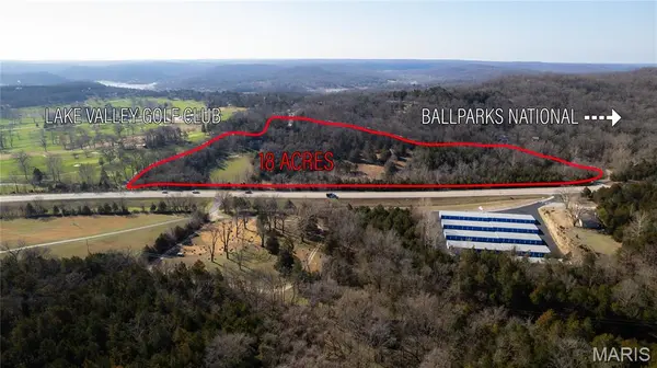 827 Lake Valley DR, Camdenton, MO 65020