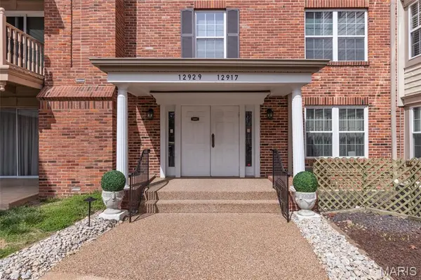 12929 Portulaca DR #205, Creve Coeur, MO 63146