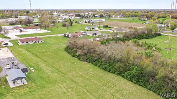 0 S June ST, Jerseyville, IL 62052