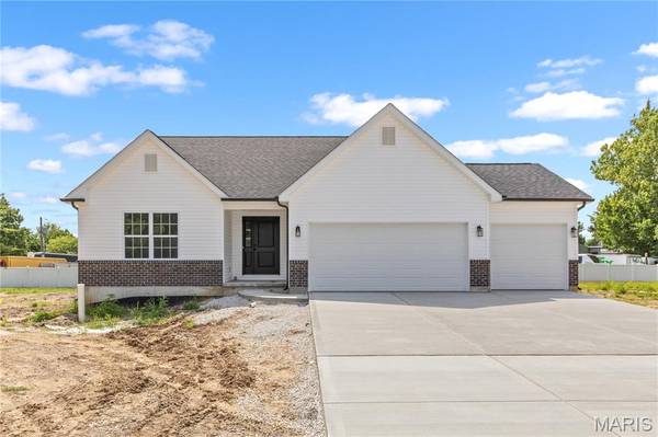 41 Millwell DR, Maryland Heights, MO 63043