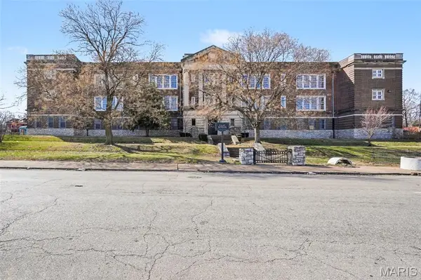 3821 N 11th ST, St Louis, MO 63107