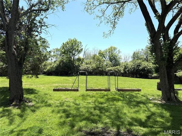 17042 Manchester RD, Wildwood, MO 63040