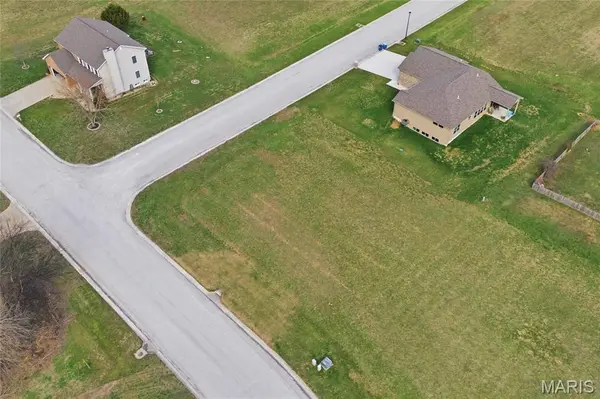 232 Walnut ST, Damiansville, IL 62215