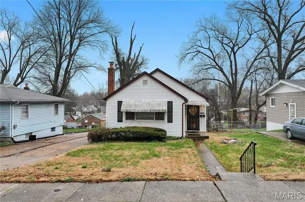 2914 Lyndhurst AVE, St Louis, MO 63121