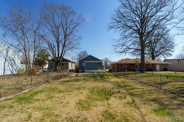 1111 Greenwood ST, Madison, IL 62060