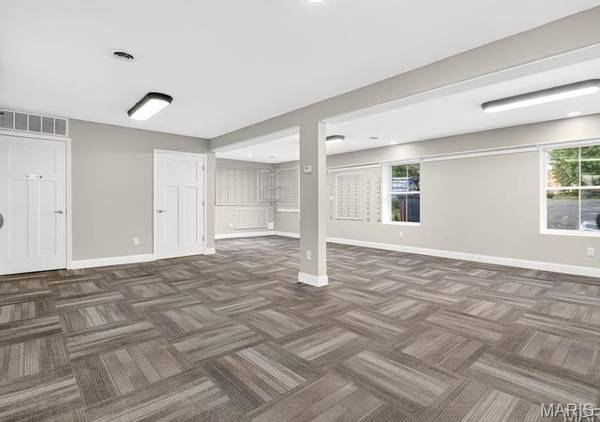 560 N Jefferson ST, Florissant, MO 63031