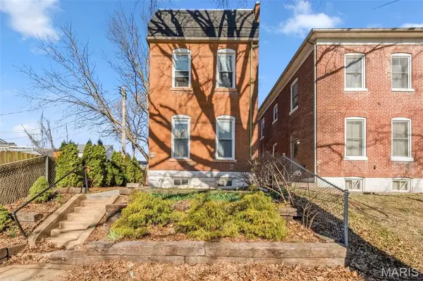 6717 Minnesota AVE, St Louis, MO 63111