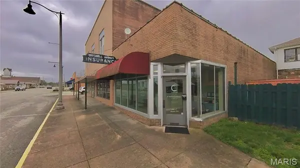 215 S Grand AVE, Houston, MO 65483