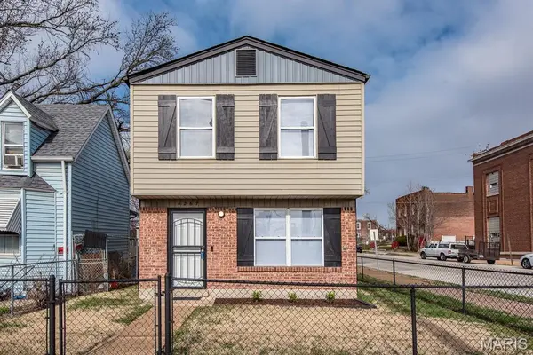 4267 Fair AVE, St Louis, MO 63115